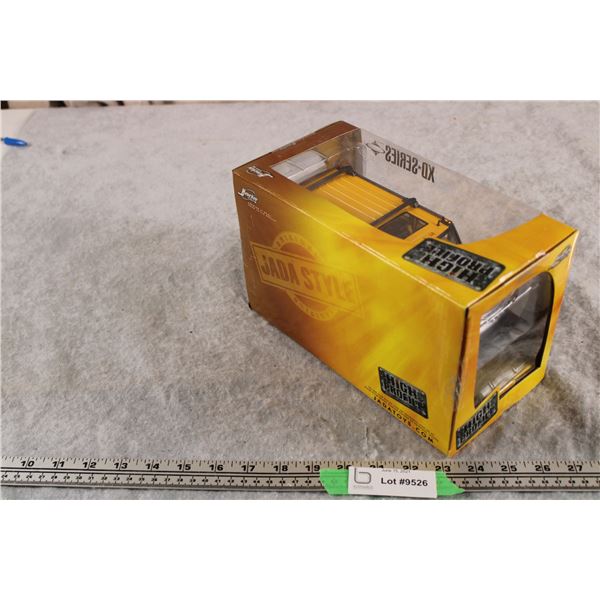 Jada Toys High Profile Hummer H2 1/24 Scale Die Cast (NIB