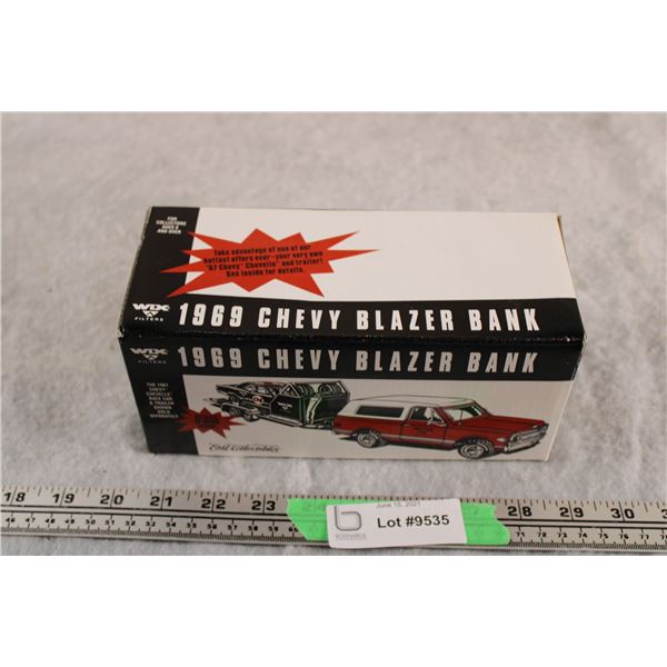 Wix Filters 1969 Chevy Blazer Bank Highly Detailed Die Cast Locking Coin Bank (NIB)