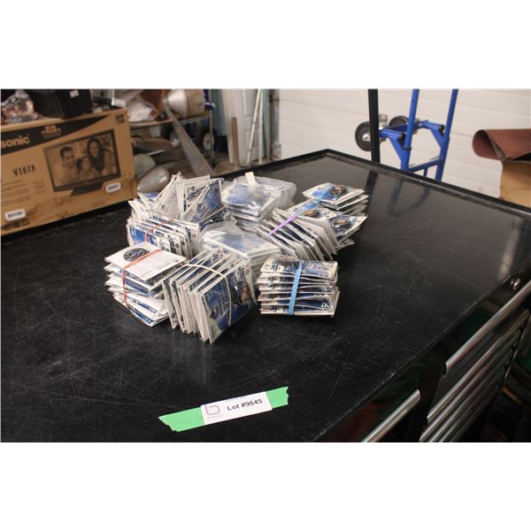 (2X THE MONEY) 2006-07 Mini Puck Collection 12 Packs 10/Pack (120 Pucks) Different Players