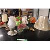 Image 1 : 3 Small Lamps with Shades