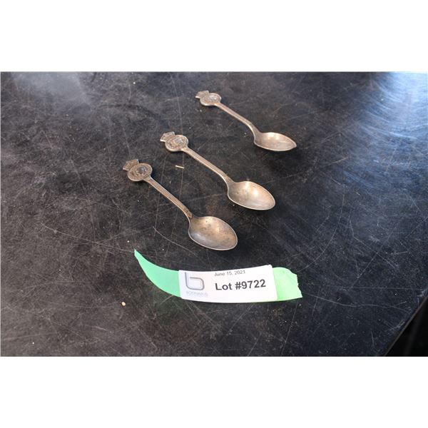 3 Royalty 1939 Collector Spoons