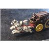 Image 3 : Cast Iron Wagon Horse Toy