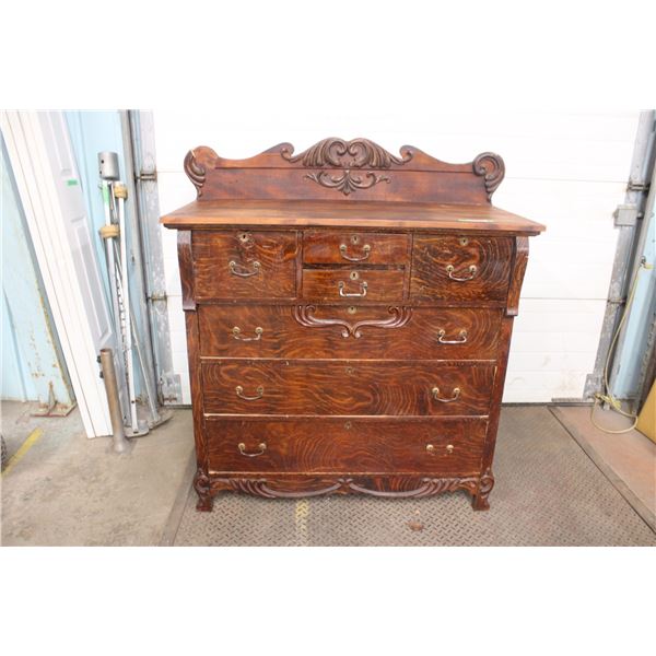 7 Drawer Dresser With Back Rest