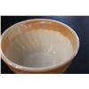 Image 3 : Peach Lustre Swirl Bowl (Fire King)