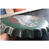 Image 4 : Carlsberg Beer Tin Sign Bottle Cap