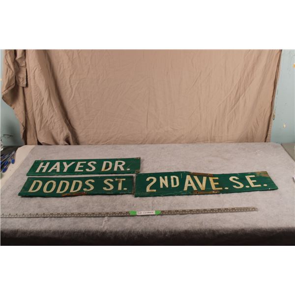 3 Miscellaneous street sign (aluminum?)