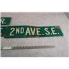 Image 3 : 3 Miscellaneous street sign (aluminum?)