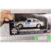 Image 4 : New York Police Car 1:24 + NascarDale Earnhardt JR Victory Car