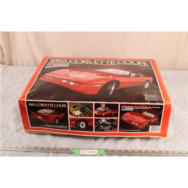1985 Corvette 1:18 Scale Monogram Model