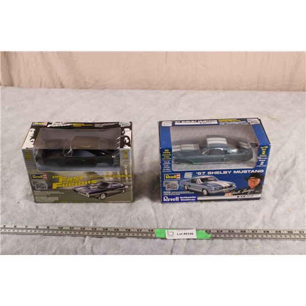 2x The money - 1970 Charger + 1967 Mustang (both New)