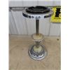Image 1 : Art Deco Chrome Ashtray Stand