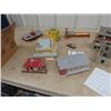Image 3 : Toy Train Tracks, Builiding & Accessories