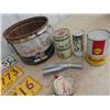 Image 2 : 9 License Plates, Oil Cans - BA - Castro- Shell, Hasting Gauge, Plus More