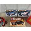 Image 2 : Happy Days Lunch Kit, 3 Car Models & Battery Bartender Ornament