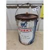 Image 1 : Husky 5 Gal Oil Pail