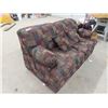 Image 2 : Couch/ Hide A Bed - Nice Condition w Cushions