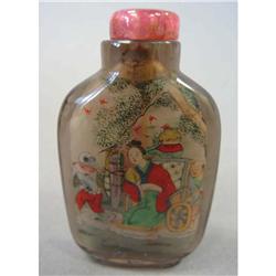 CHINESE PAINTING ON GLASS SNUFF BOTTLE (do