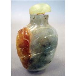 CHINESE CARVED JADE CARVED SNUFF BOTTLE he