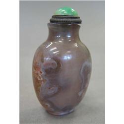 CHINESE QUARTZ SNUFF BOTTLE height: 2"