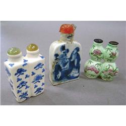 LOT OF (3) CHINESE PORCELAIN SNUFF BOTTLES