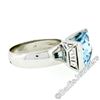 Image 7 : Estate 14kt White Gold Oval Checkerboard Blue Topaz Ring