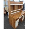 Image 1 : Desk w Hutch 5" x 46" x 24"