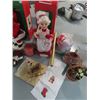 Image 2 : Christmas Mr & Mrs. Clause - Animated, 2 Electric Candles & Misc Christmas Decor