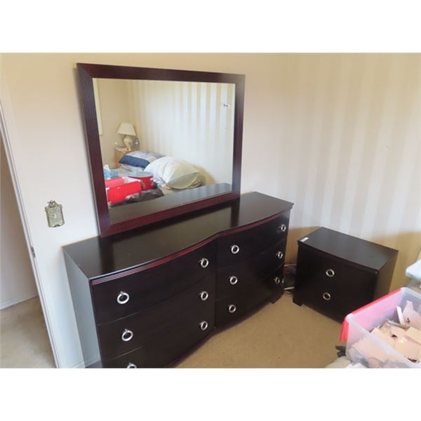 6 Drawer Dresser w Matching Night Table Dresser is 35" H x 63"W x 17" H - Mirror is 36" x 46" , Nigh