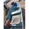 Image 4 : Aluminum 13' Boat w Evinrude 9.5HP Outboard