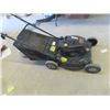 Image 2 : Yard Works 6.5 HP Push Gas Mower w Bagger
