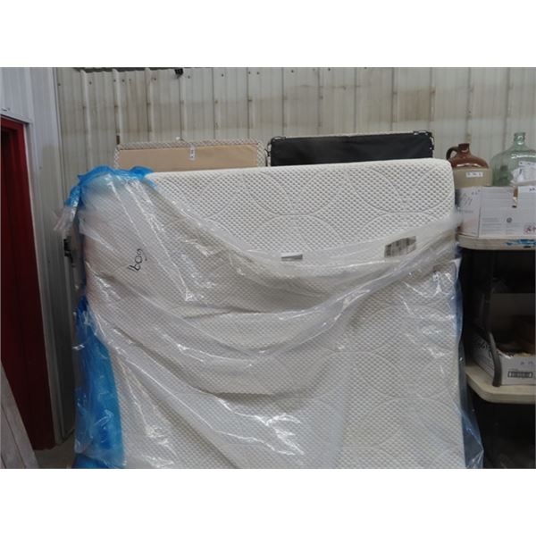 King Size Boxspring & Mattress (Memory Foamish)