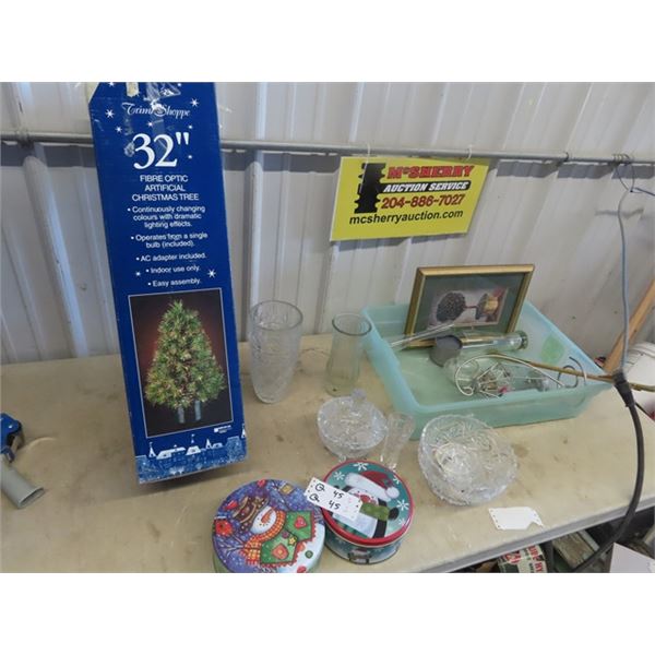 32" Fibre Optic Xmas TRee , Crystal & Picture Plus More!