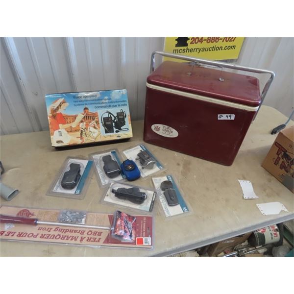 (G) Hudson Bay Company Picnic Cooler New Old Stock Realistic Two Way Communication, Phone Pouches Pl