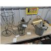 Image 1 : 2 Watering Cans, Planters, Plus More