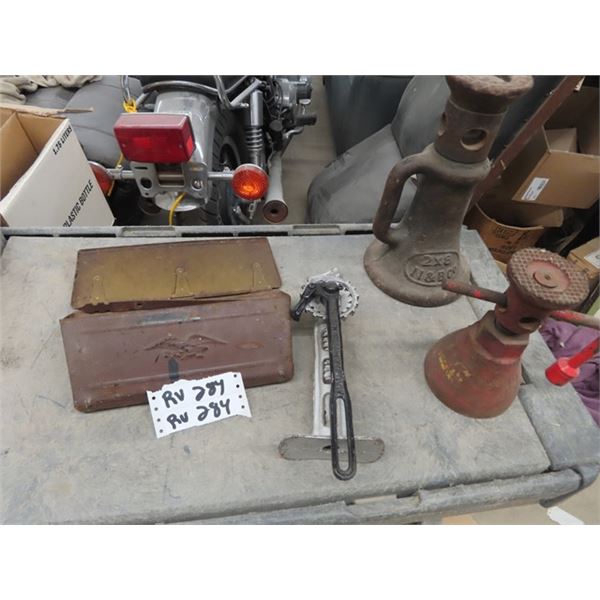 2 Building Jacks, Metal Mail Box w Embossed Eagle, & Old Auto Jack
