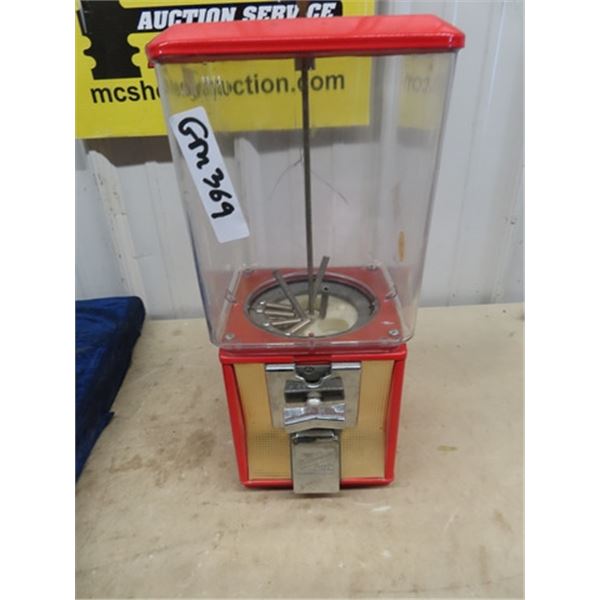 Northwestern Candy Machine 25 Cents Coin Operated w Key