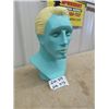 Image 3 : Mannequin Counter Head Display