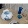 Image 2 : Lamp Shade, Lamps, Vases, Pitcher Plus More!