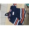 Image 2 : Edmonton Oilers Jersey & Hat- Adult Medium