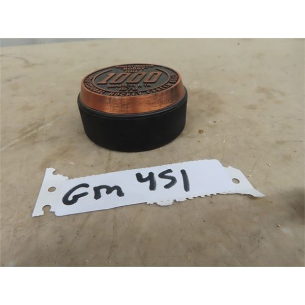 Bobby Hull Puck 1978- 1000 Career Goal Memorabilia