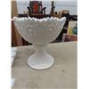 Image 3 : Fostoric Milk Glass Pedestal Punch Bowl & 12 Glasses