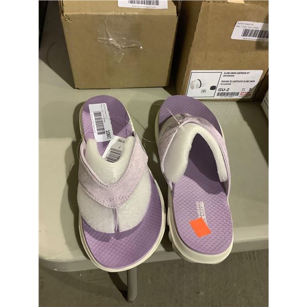 Skechers Goga Mat Womens Size 7 Sandals