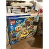 Image 1 : Lego City Tuning Workshop Set