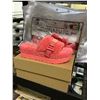 Image 1 : Ugg Ladies Size 11 Shoes
