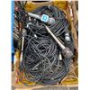Image 1 : Lot microphone and cords