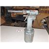 Image 1 : HUCK Pneumatic Rivet Gun