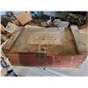 Image 2 : Box with contain