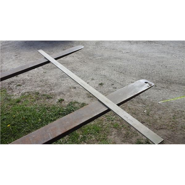 Flat barre stainless 3/8" x 2" x 68"
