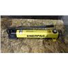 Image 1 : Pompe Enerpac P202 max 10000 lbs psi