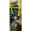 Image 2 : Daytona 2 USA Battle On Edge Racing Game